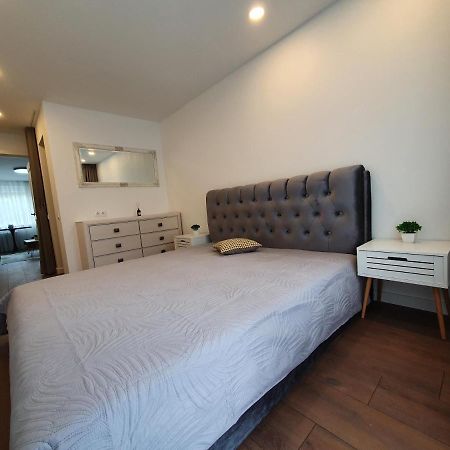 Talsa 1-Bedroom Apartment In City Center Siauliai Екстер'єр фото