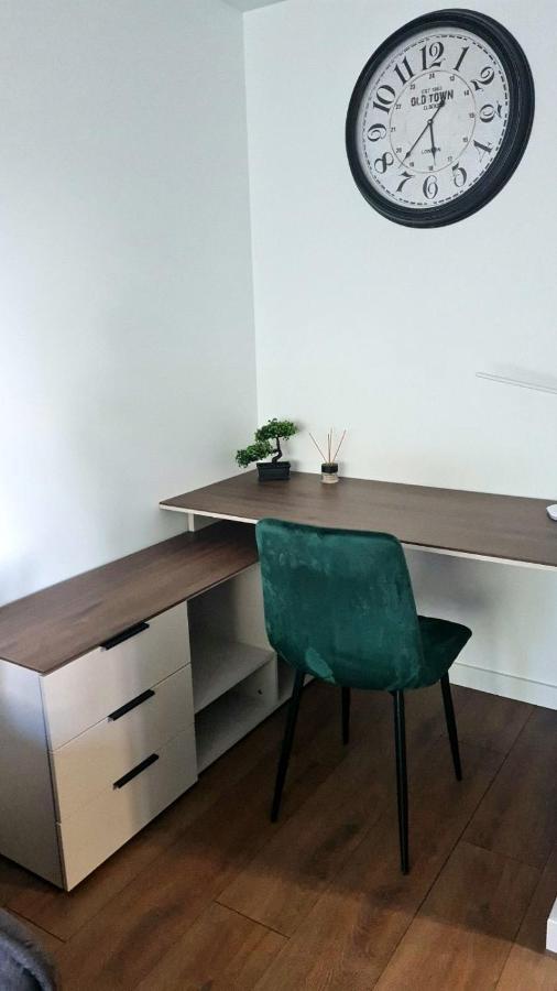 Talsa 1-Bedroom Apartment In City Center Siauliai Екстер'єр фото